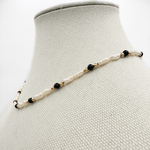 14k Yellow Gold Estate Freshwater Pearl and Black Onyx Necklace Vintage Estate - Picture 7 of 13